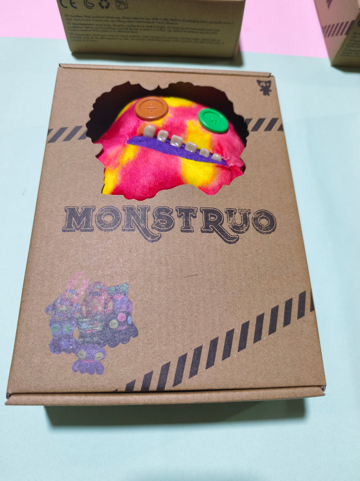 Monstruo dientón red tipo fuggler