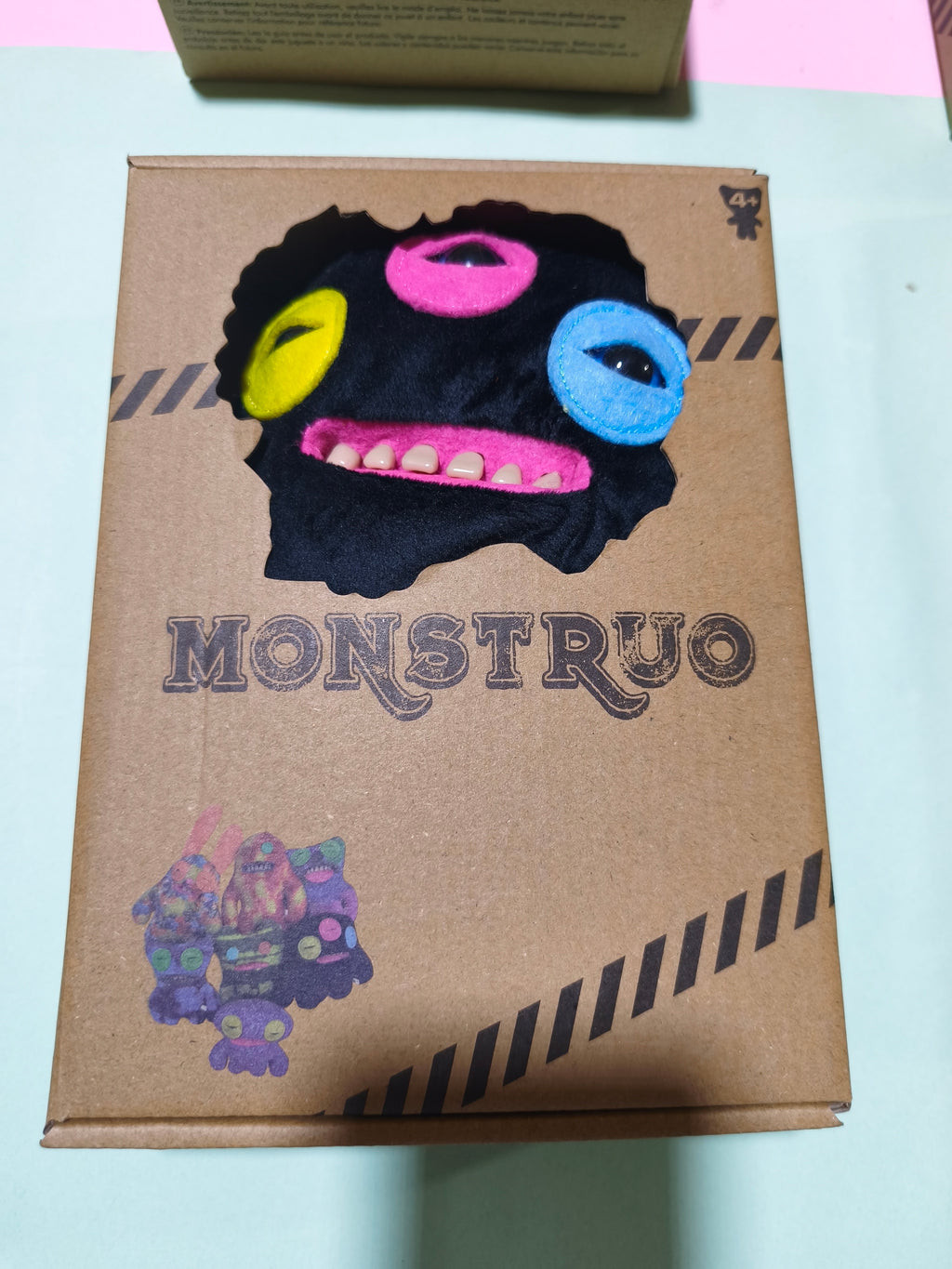 Monstruo dientón black tipo fuggler