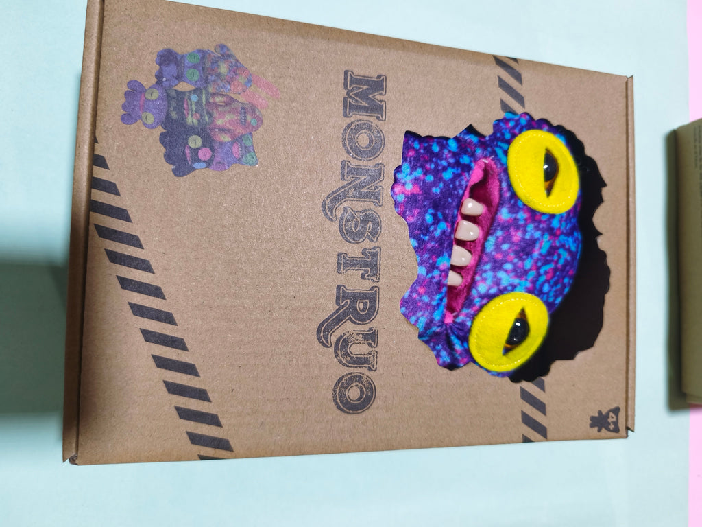 Monstruo dientón  Purple tipo fuggler