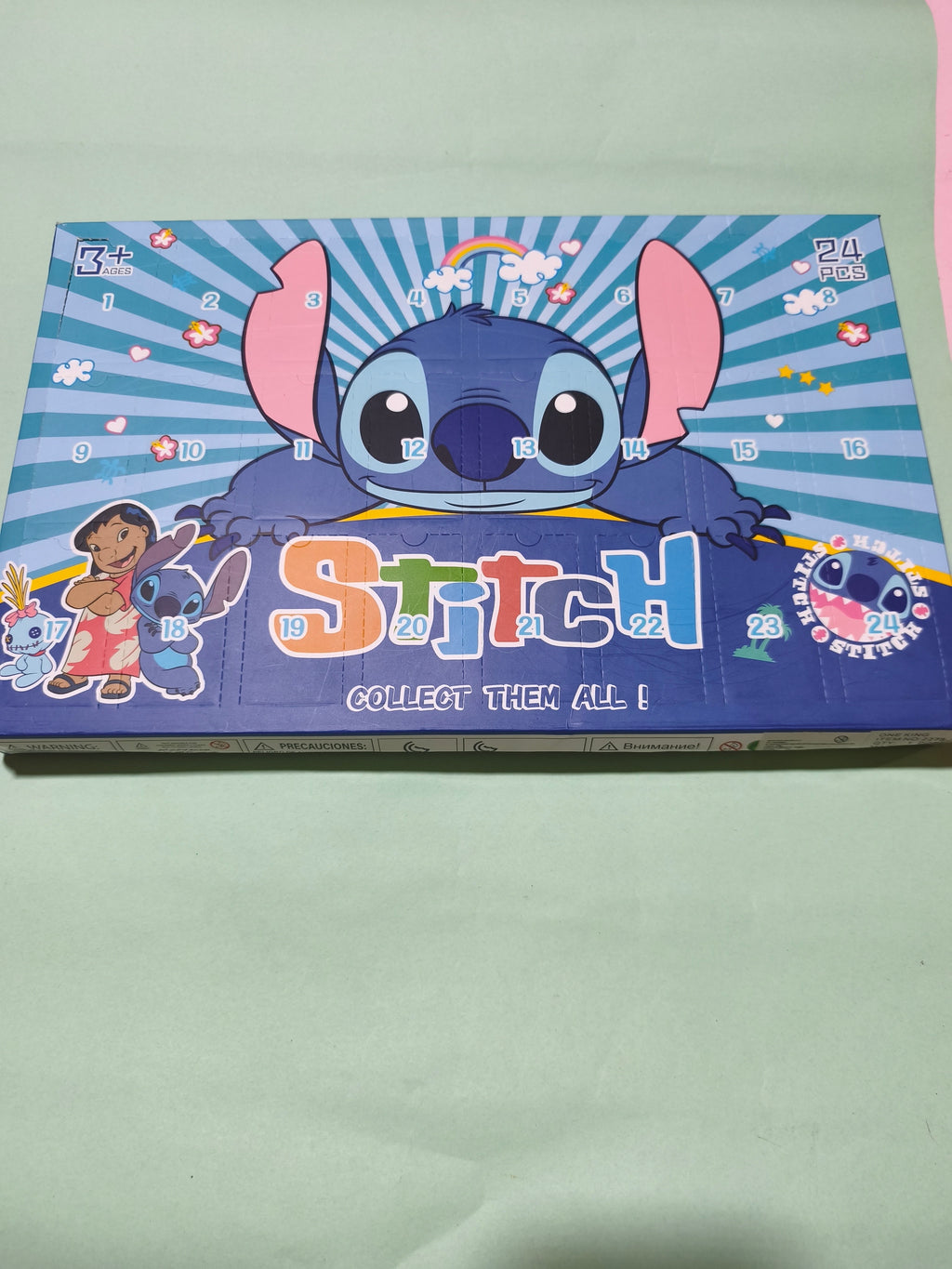 Caja Sorpresa  Stitch con 24 llaveros